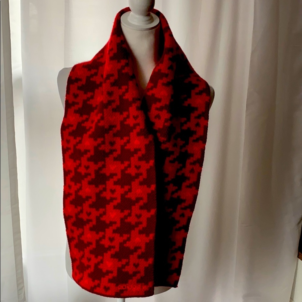 Adidas scarf